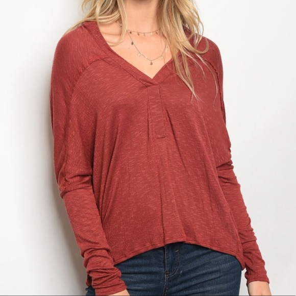 🌴BLACK LONG SLEEVE🍍 - Picture 3 of 4